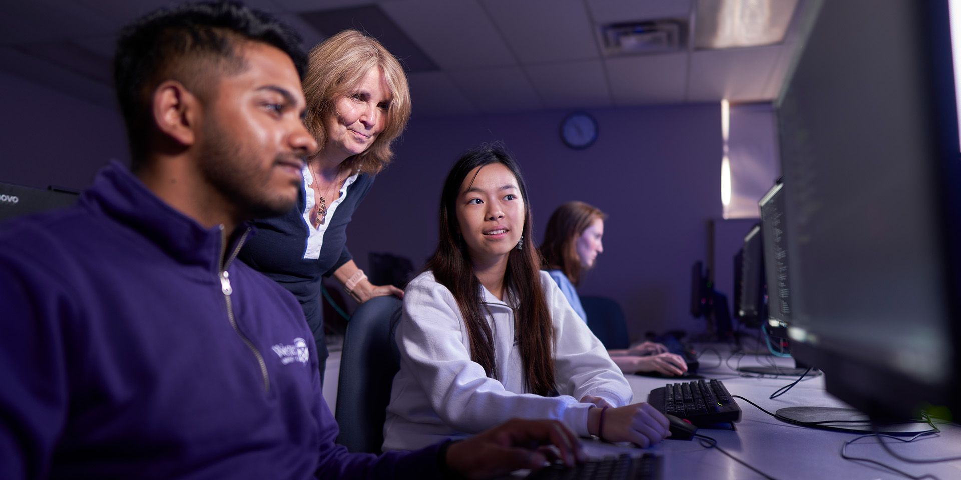 western students in a computer lab